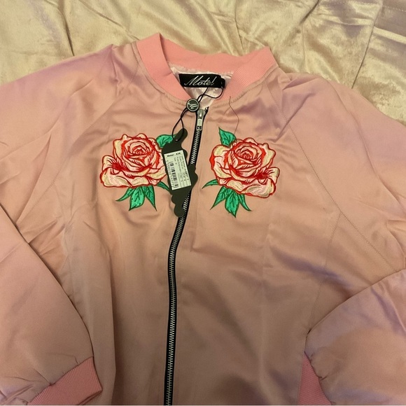 NEW Rose Embroidered Satin Bomber Jacket size medium - Picture 4 of 12